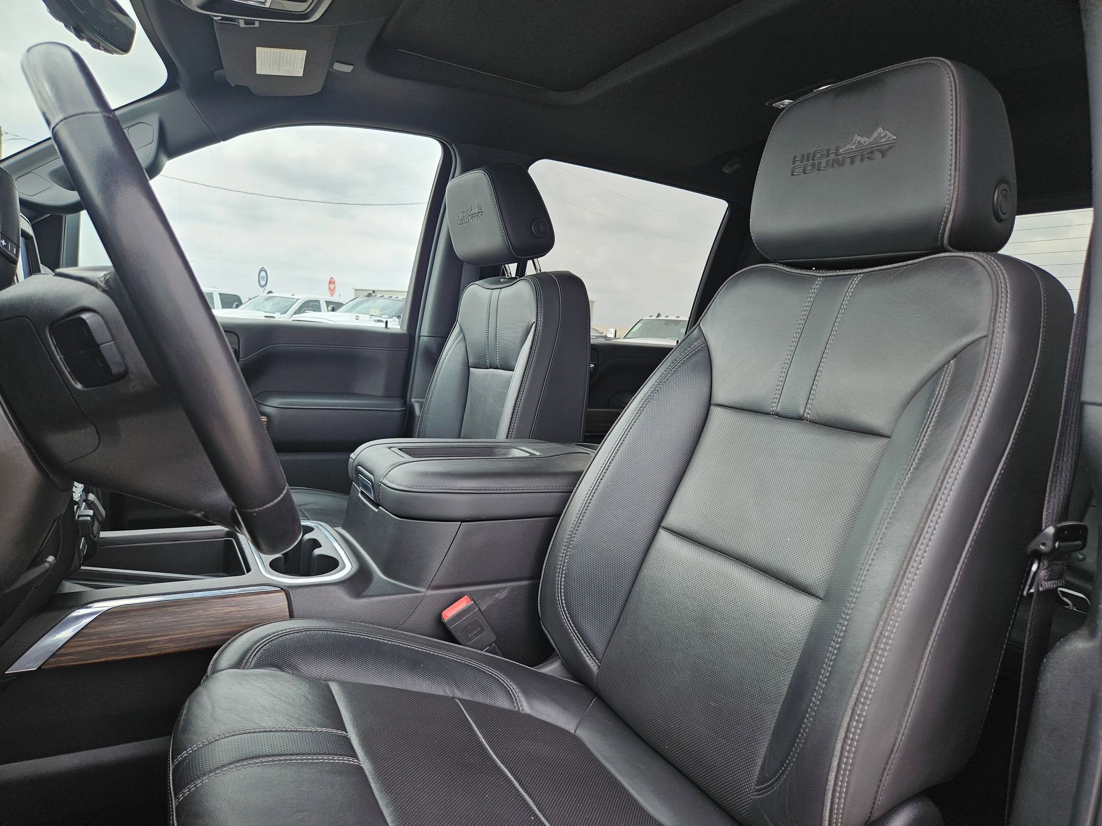 Used 2022 Chevrolet Silverado 3500 High Country w/ Z71 Off-Road Package image 13