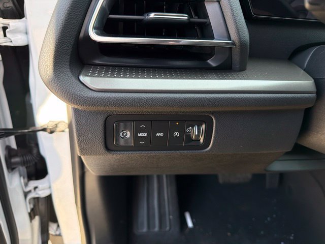 New 2027 Chevrolet Traverse LT w/ Sun and Wheel Package AWD/4WD image 15