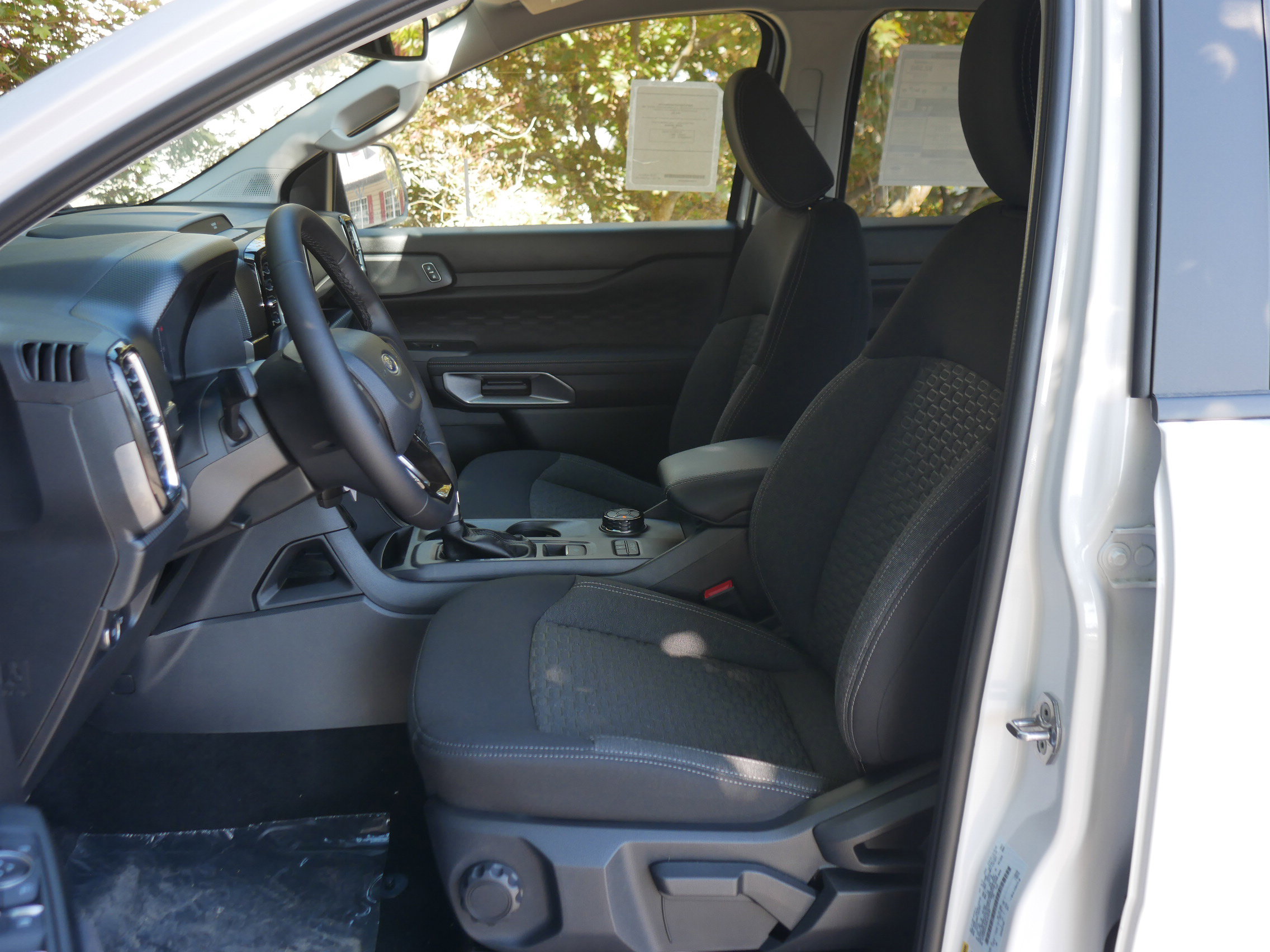 New 2025 Ford Ranger XLT w/ FX4 Off-Road Package image 3