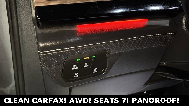 Used 2024 Volkswagen Atlas SEL Premium R-Line image 11