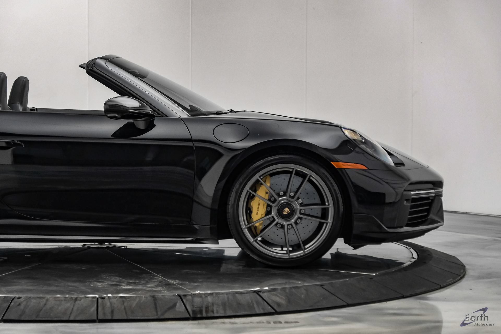 Used 2025 Porsche 911 Turbo S w/ Exterior Sport Package AWD/4WD image 29