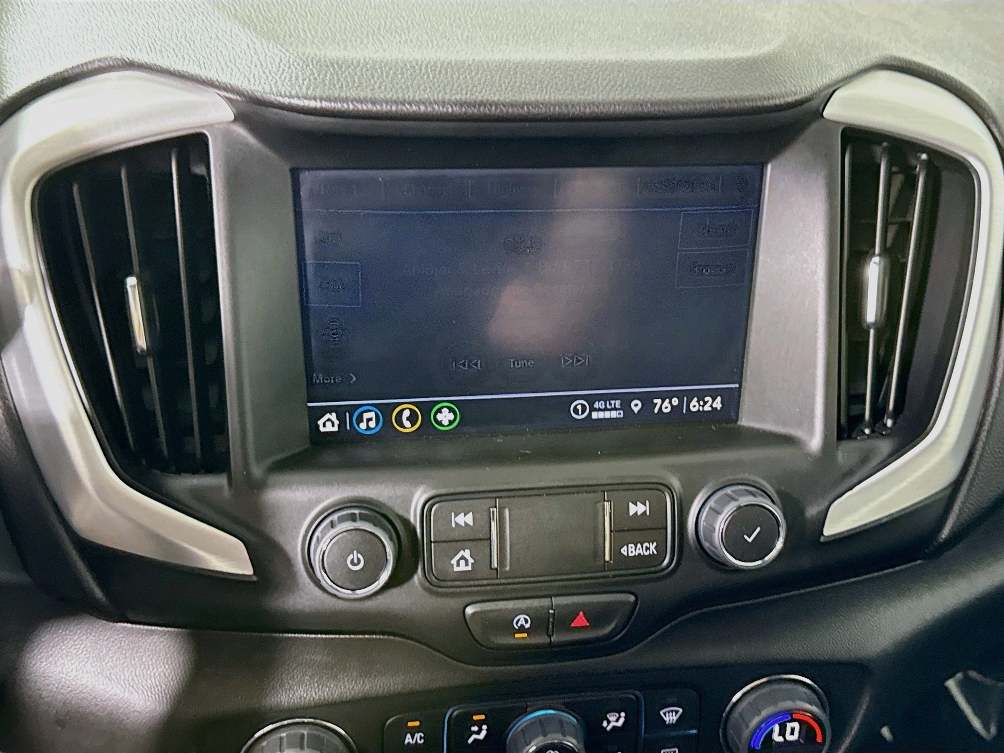 Used 2023 GMC Terrain SLT w/ Tech Package FWD image 18