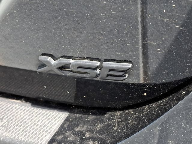 Used 2022 Toyota Camry XSE w/ Carpet Mat Package (TMS) FWD image 11