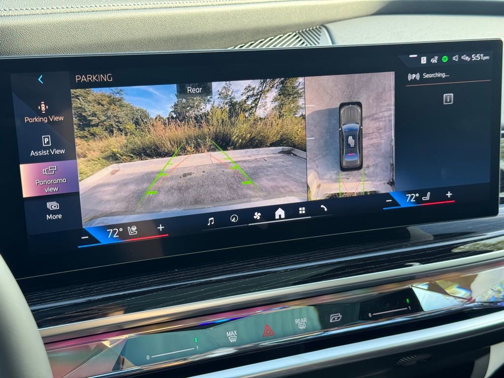 Used 2026 BMW 740i xDrive w/ Premium Package image 8