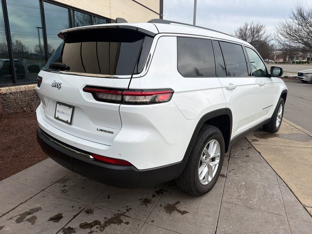 Used 2023 Jeep Grand Cherokee L Laredo image 3