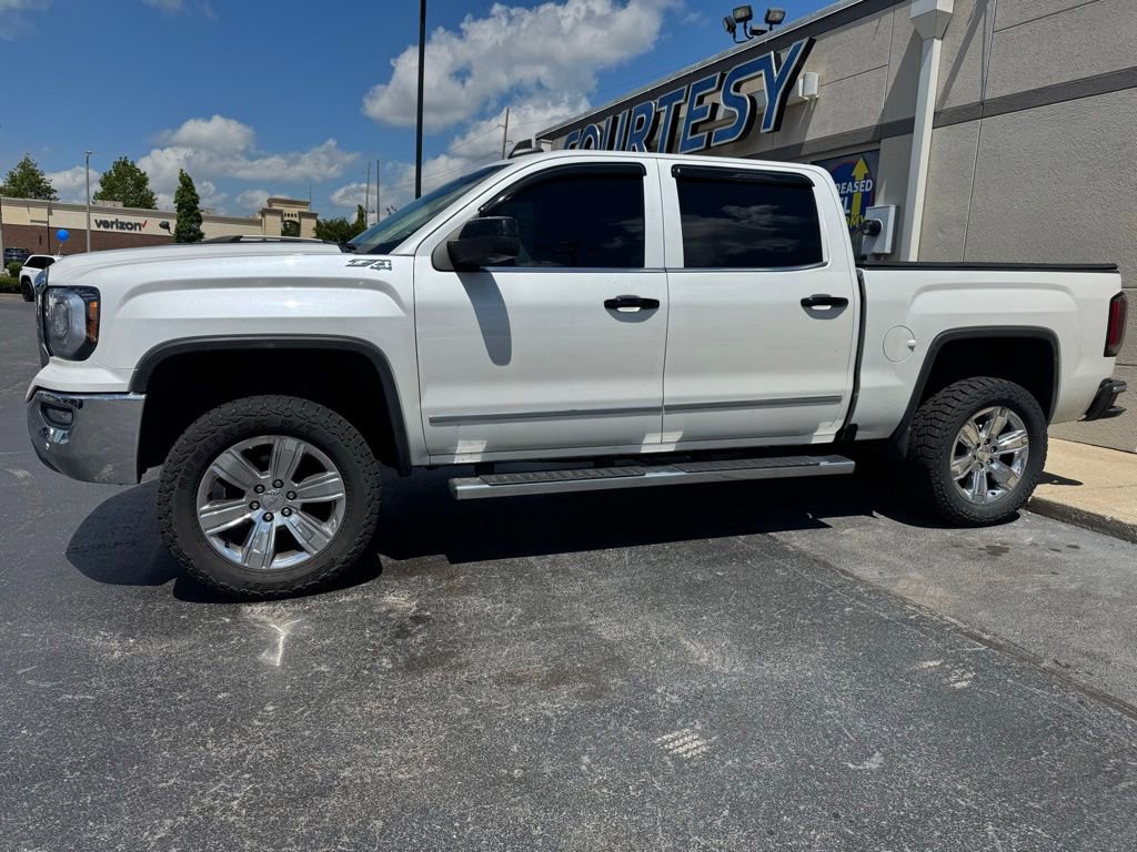 Used 2018 GMC Sierra 1500 SLT w/ SLT Premium Package AWD/4WD image 2