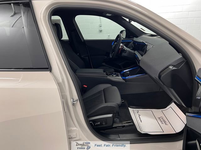 Used 2025 BMW X3 M50 w/ Premium Package image 33
