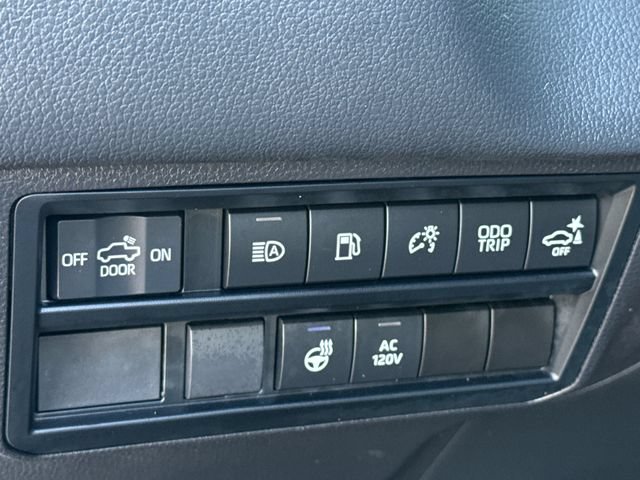 Used 2024 Toyota Tundra Limited AWD/4WD image 24