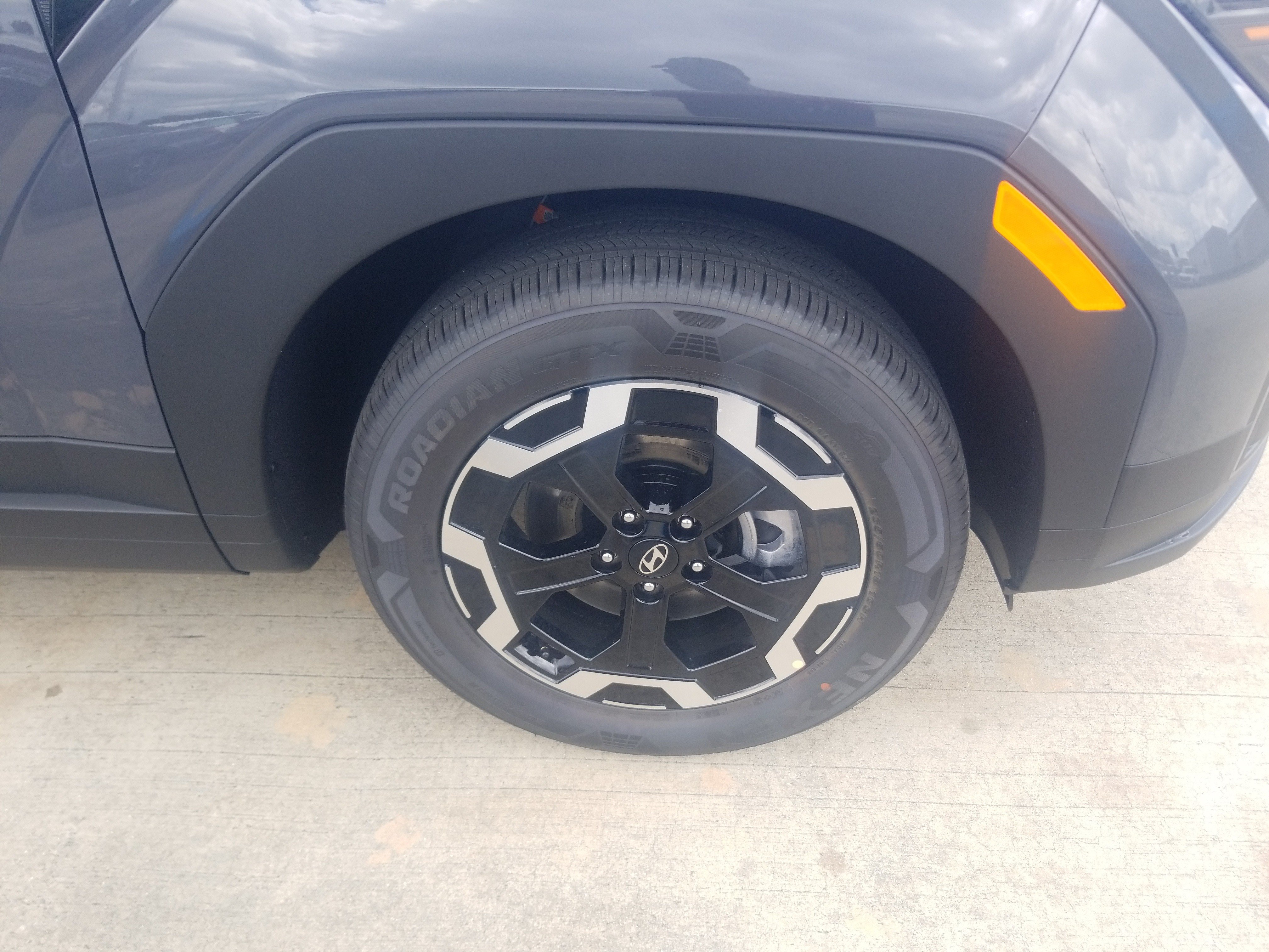 New 2026 Hyundai Santa Fe SEL w/ Tow & Go Package FWD image 22