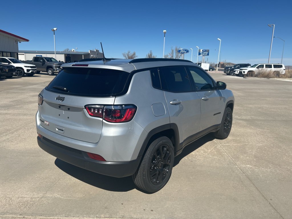 New 2026 Jeep Compass Latitude AWD/4WD image 6