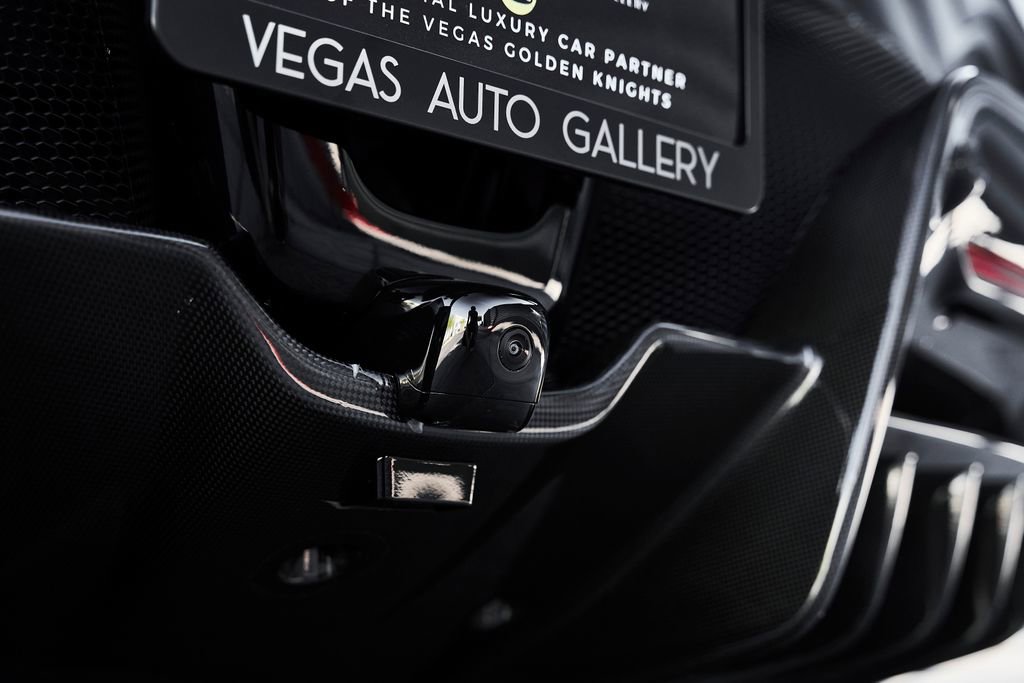 Used 2024 Ferrari SF90 Spider image 16