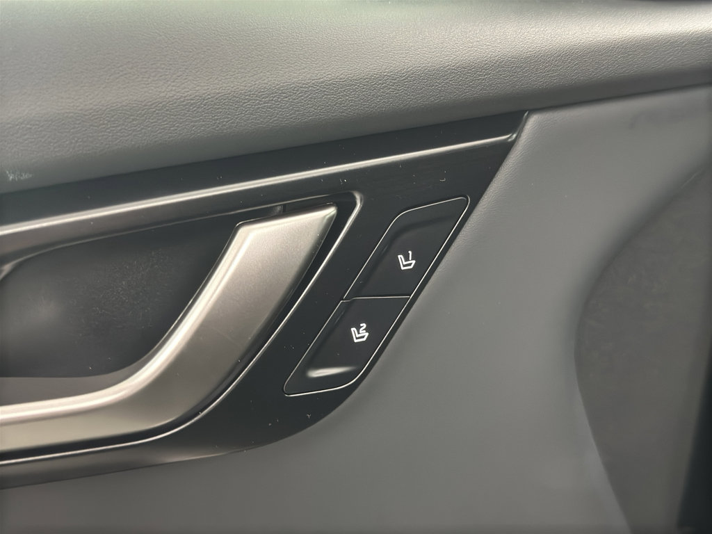 New 2025 Kia EV6 Wind image 17