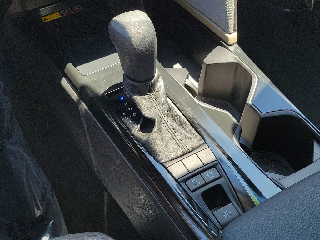 Used 2025 Toyota Camry LE FWD image 25