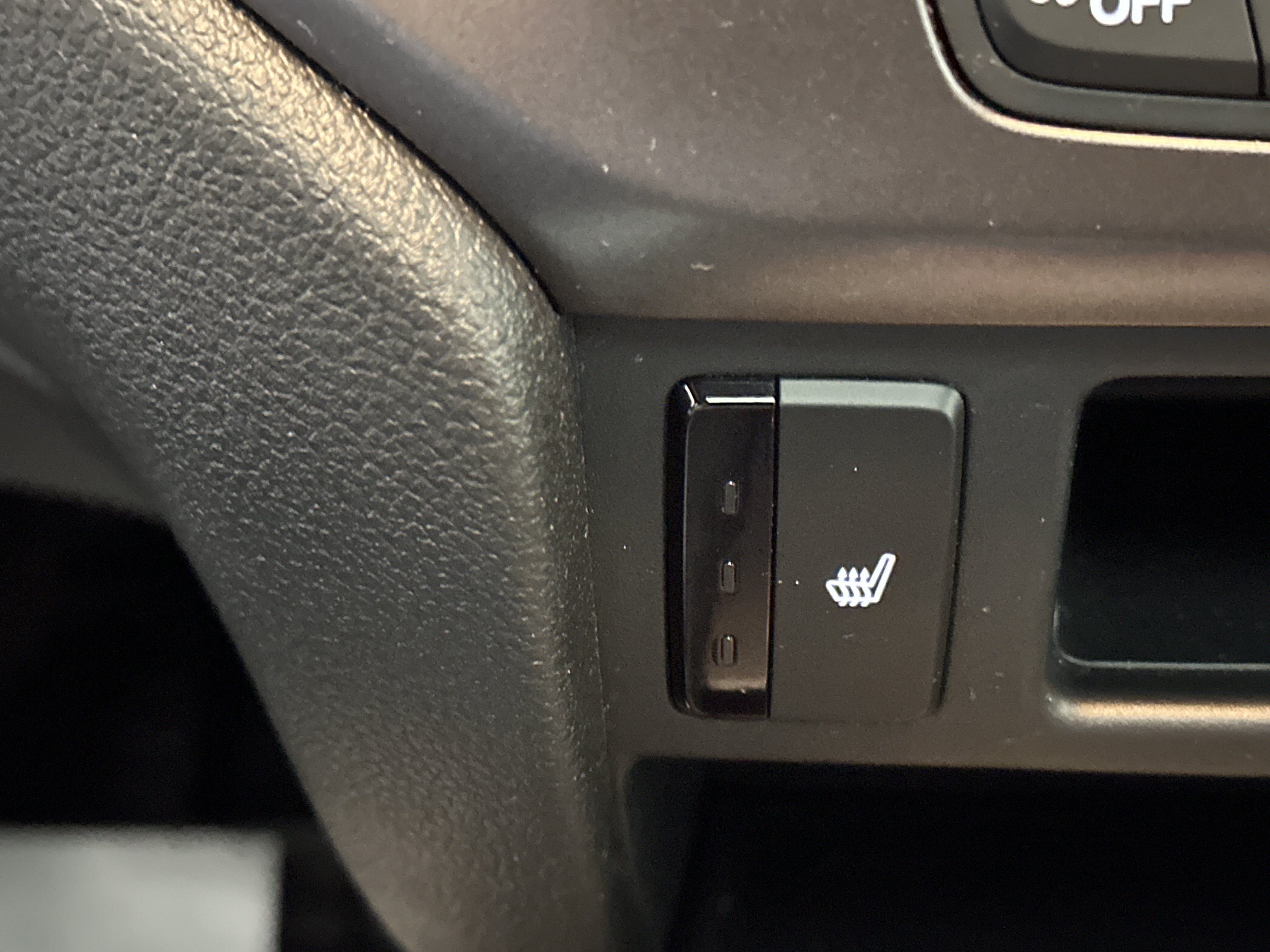 Used 2024 Honda Passport EX-L image 37