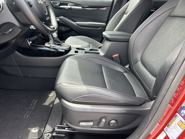 Certified 2025 Kia Seltos SX AWD/4WD image 10