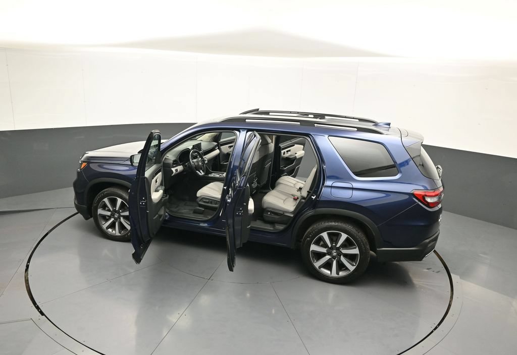 Certified 2024 Honda Pilot Touring image 47
