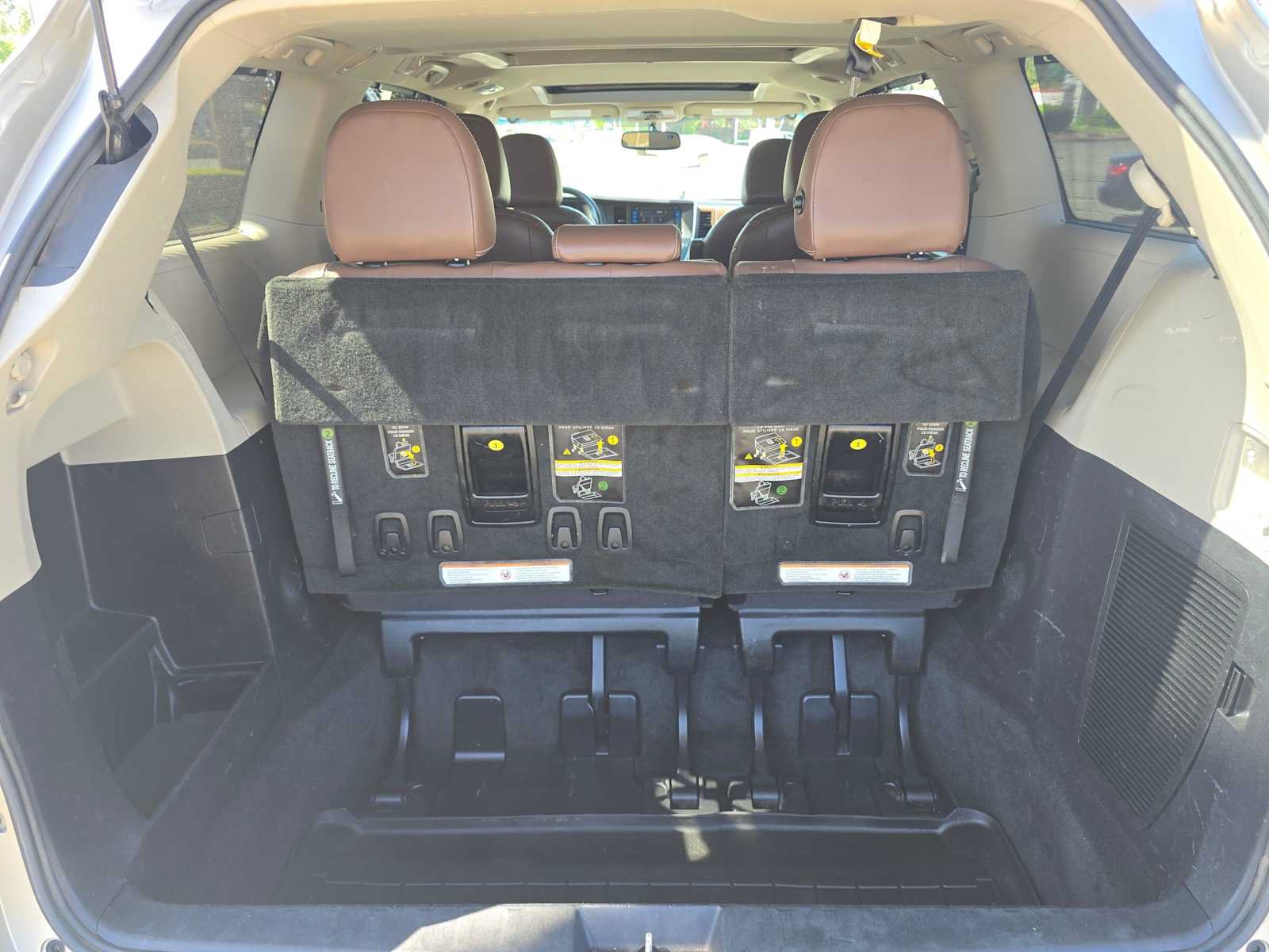 Used 2015 Toyota Sienna Limited AWD/4WD image 14