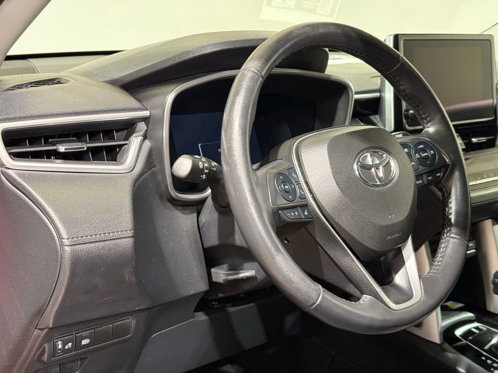 Certified 2023 Toyota Corolla Cross XLE image 17