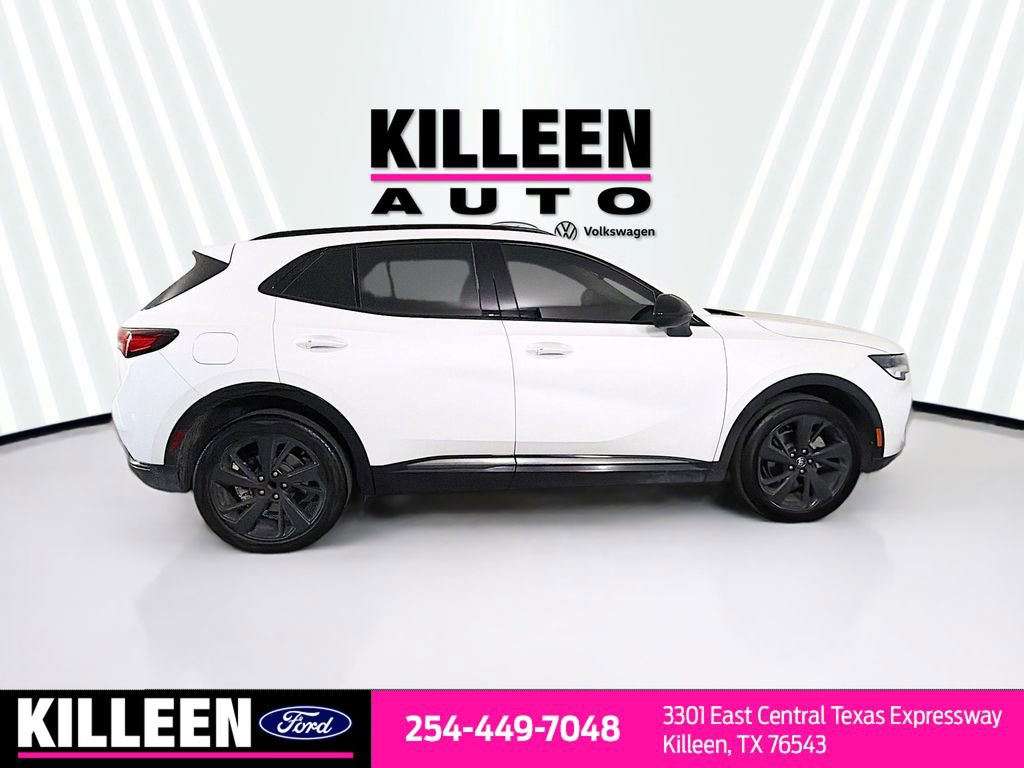 Used 2023 Buick Envision Essence w/ Sport Touring Package image 9