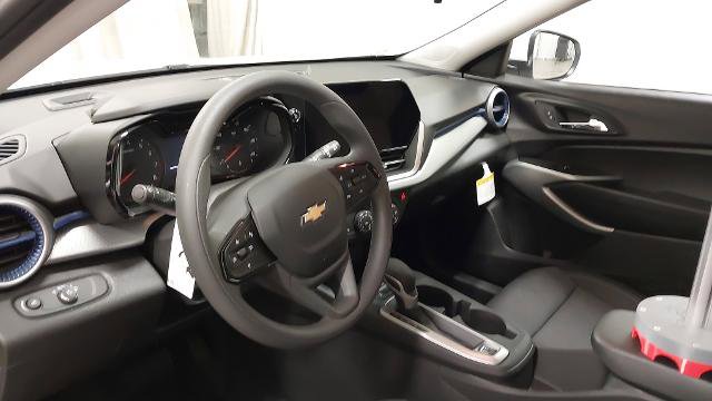 New 2026 Chevrolet Trax LS w/ LS Convenience Package image 17