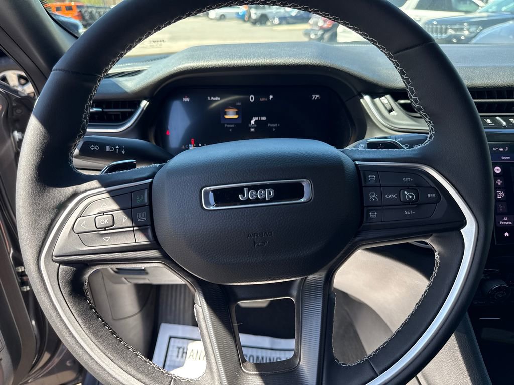 Certified 2025 Jeep Grand Cherokee L Laredo w/ Luxury Tech Group I AWD/4WD image 13