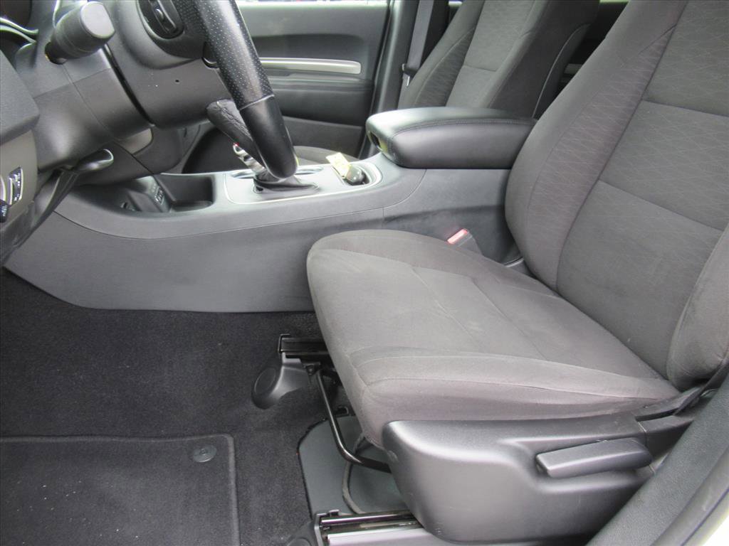 Used 2020 Dodge Durango SXT w/ 3rd Row Seating Group image 15