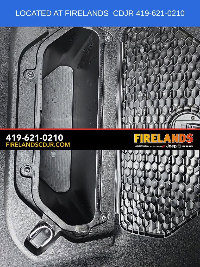 New 2026 RAM 1500 4x4 Crew Cab image 21