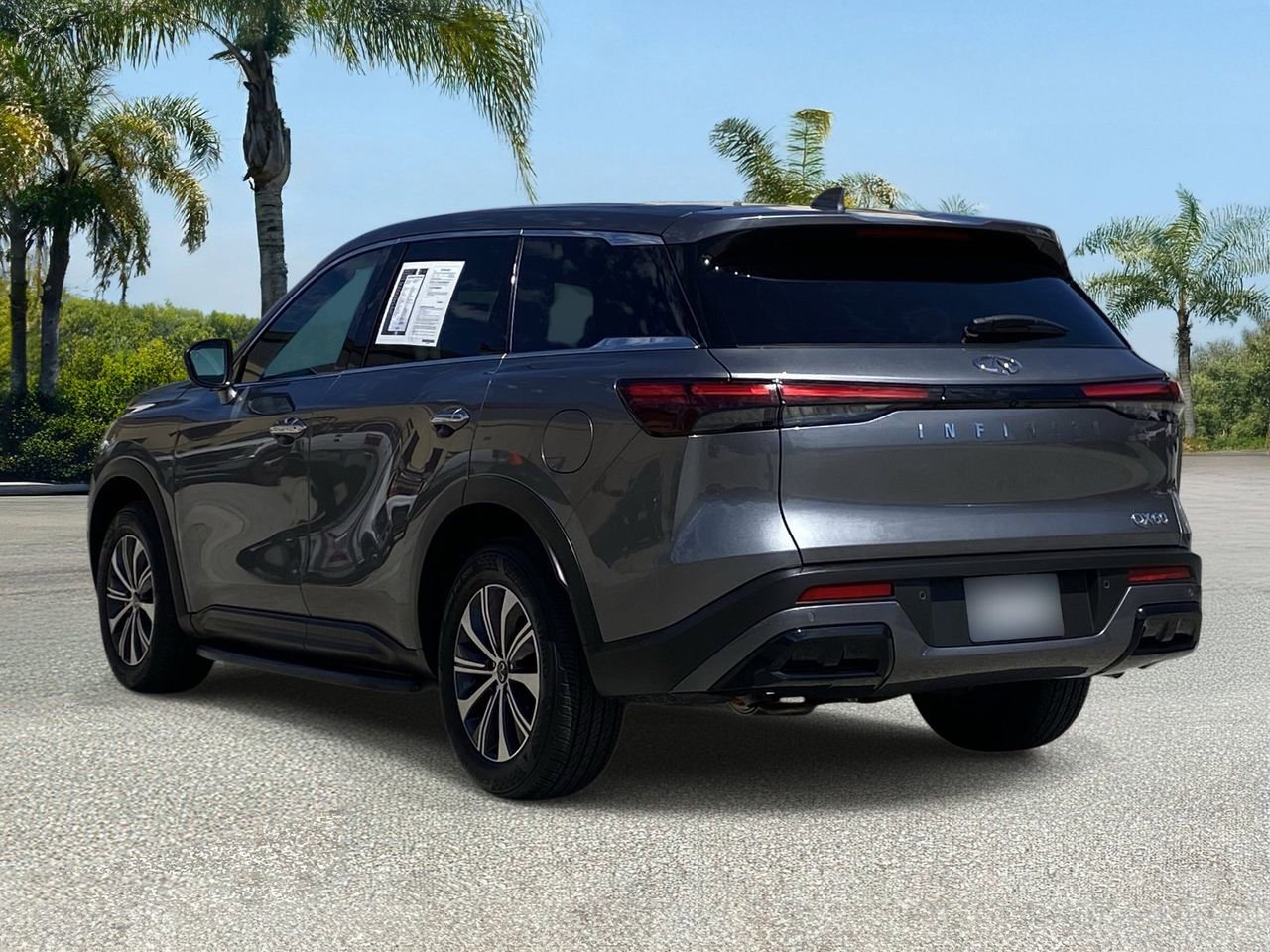 Certified 2025 INFINITI QX60 Pure FWD image 3