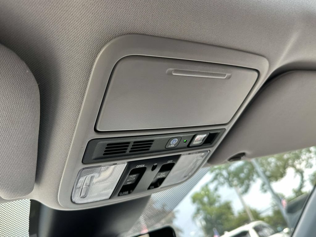 Certified 2023 Honda Odyssey Touring image 30