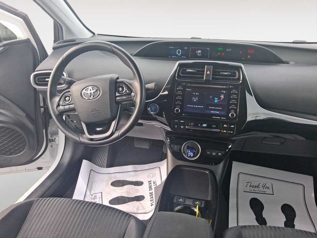 Used 2021 Toyota Prius Prime LE FWD image 11