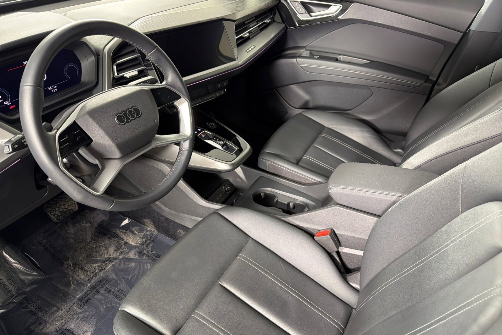 Used 2023 Audi Q4 e-tron Premium Plus w/ Premium Plus image 9