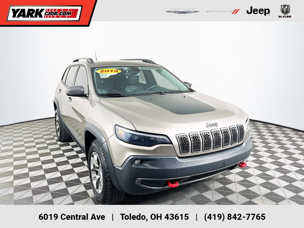 Used 2019 Jeep Cherokee Trailhawk w/ Cold Weather Group