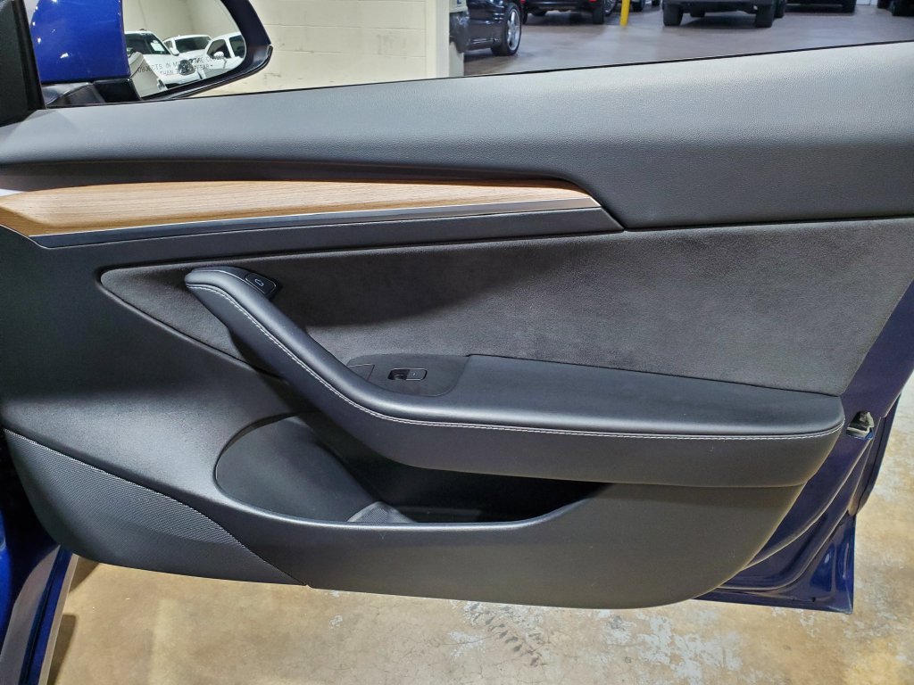Used 2021 Tesla Model 3 Standard Range Plus RWD image 17
