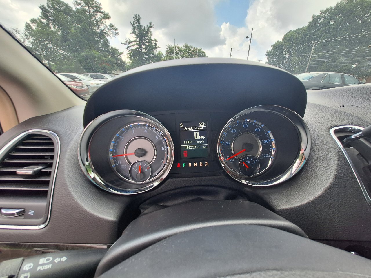 Used 2015 Chrysler Town & Country Touring-L w/ Driver Convenience Group image 21