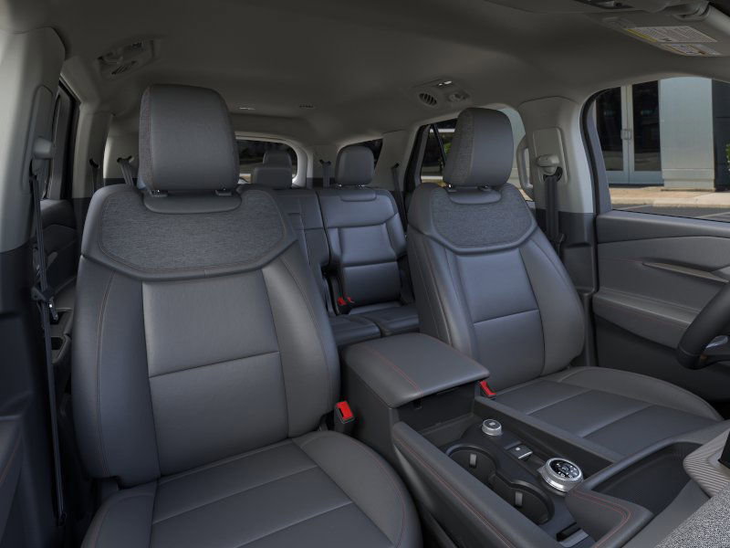 New 2025 Ford Explorer Active image 10