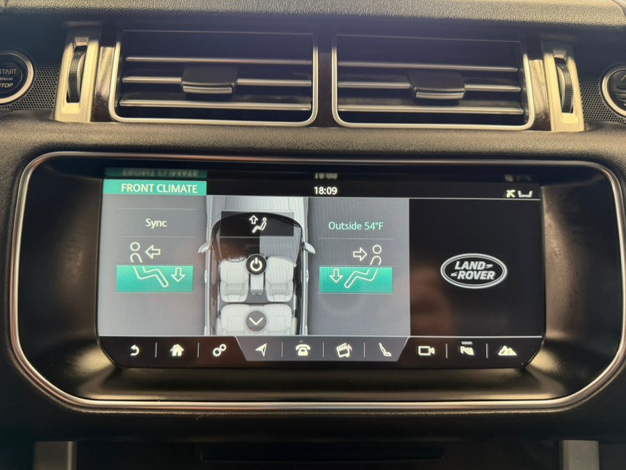 Used 2017 Land Rover Range Rover Supercharged AWD/4WD image 50