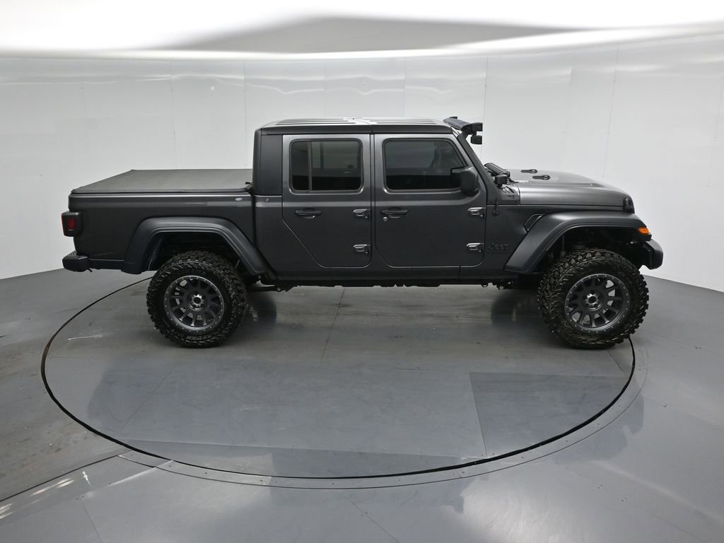 Used 2023 Jeep Gladiator Sport AWD/4WD image 31