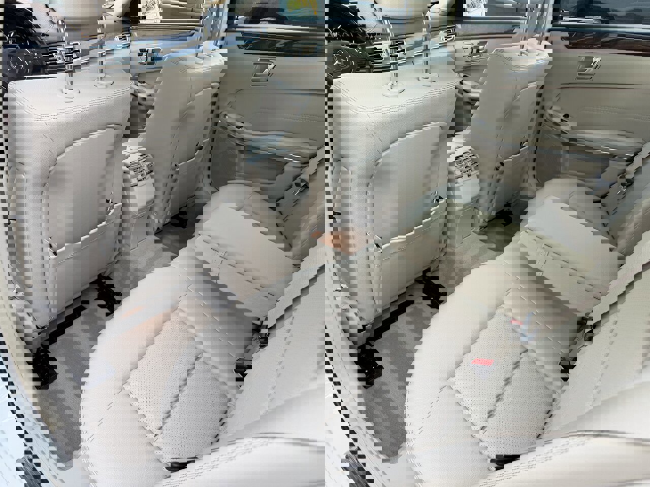 Used 2014 Mercedes-Benz E 350 Sedan w/ Premium 1 Package image 32