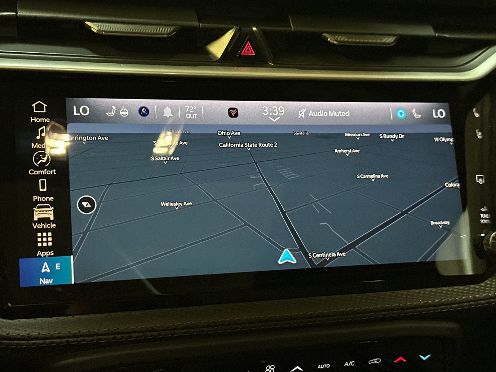 New 2026 Jeep Cherokee Overland w/ Advanced Pro Tech Group AWD/4WD image 18