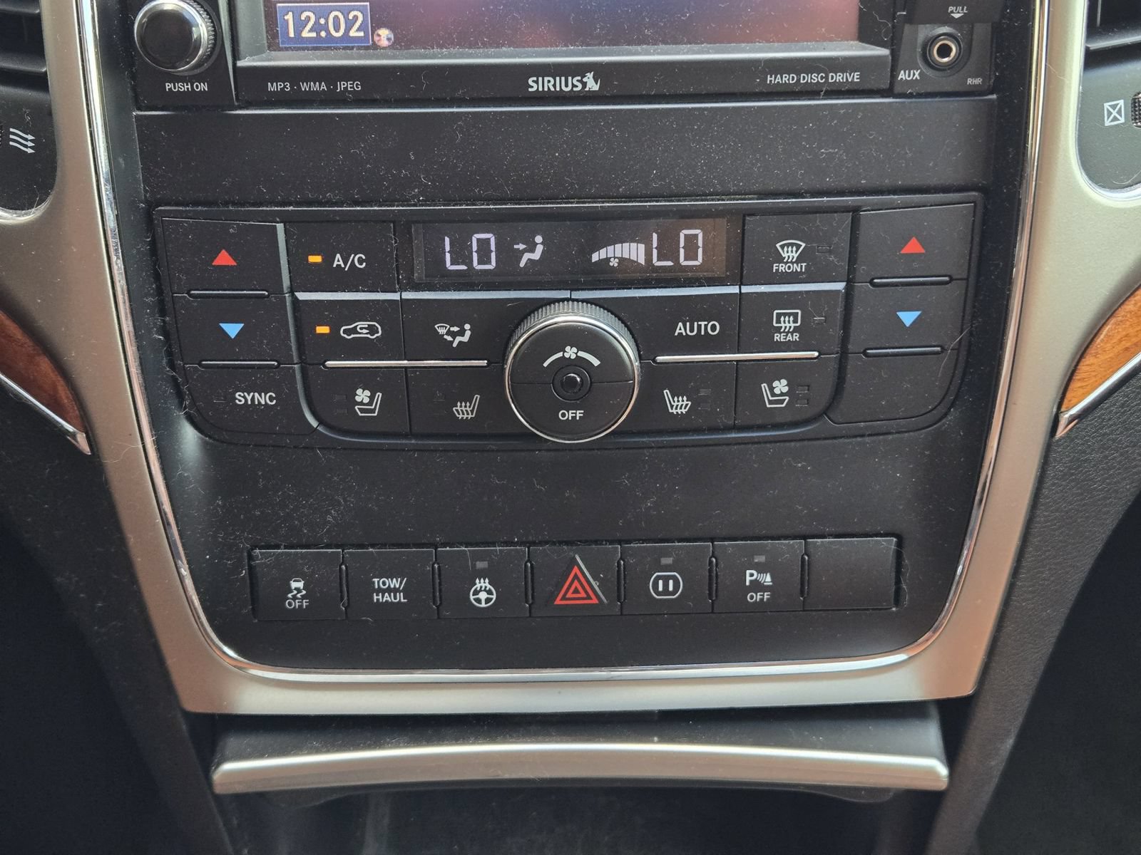 Used 2012 Jeep Grand Cherokee Overland AWD/4WD image 18