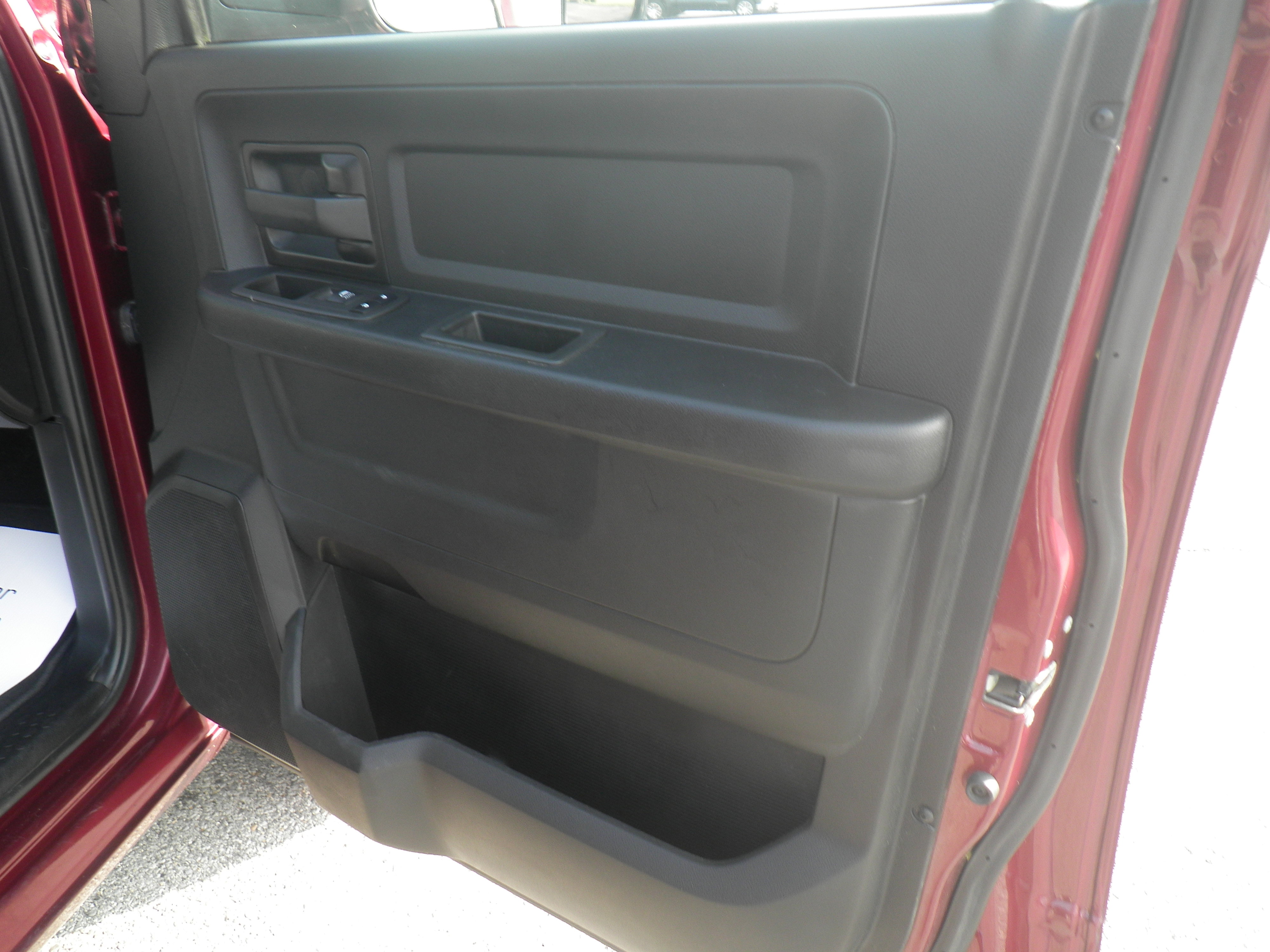 Used 2021 RAM 1500 Tradesman w/ Tradesman SXT Package image 26