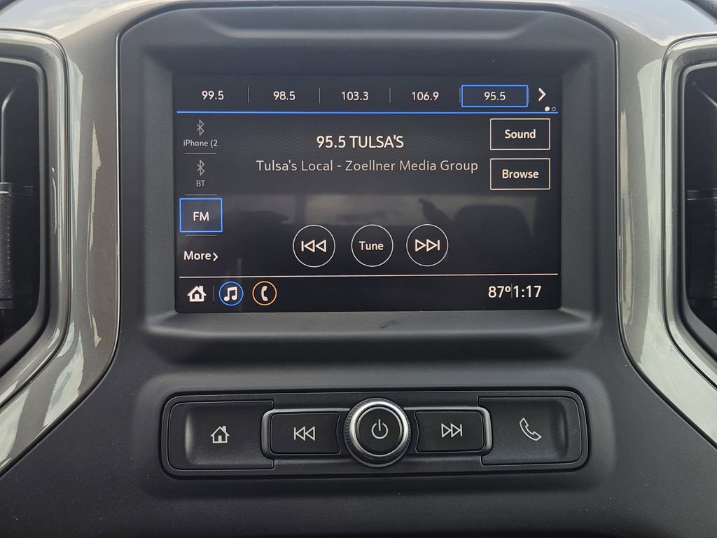 Used 2022 Chevrolet Silverado 2500 Custom RWD image 17