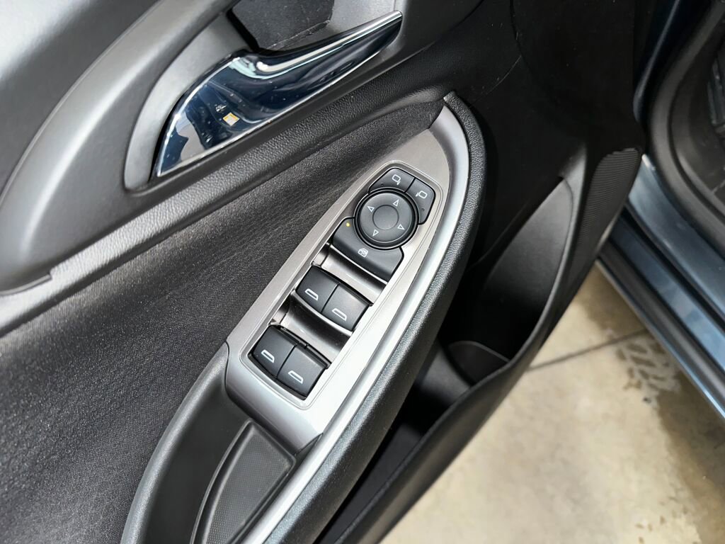 Used 2019 Chevrolet Malibu RS w/ LPO, Convenience Package 1 image 7