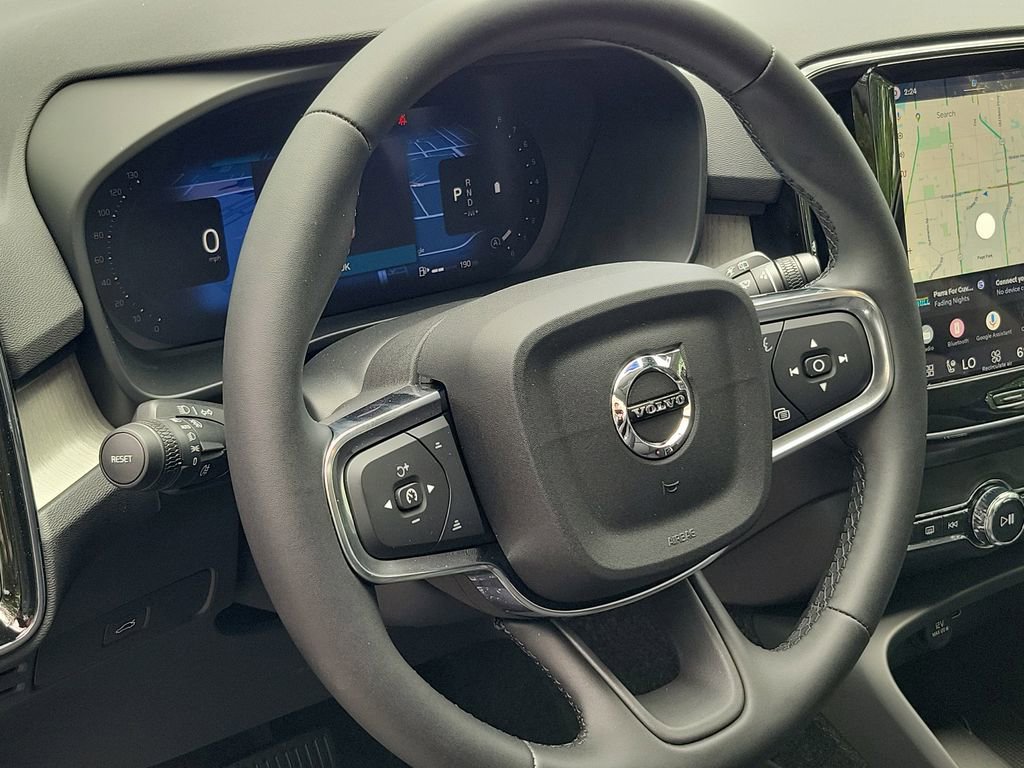 New 2026 Volvo XC40 B5 Plus w/ Climate Package AWD/4WD image 8