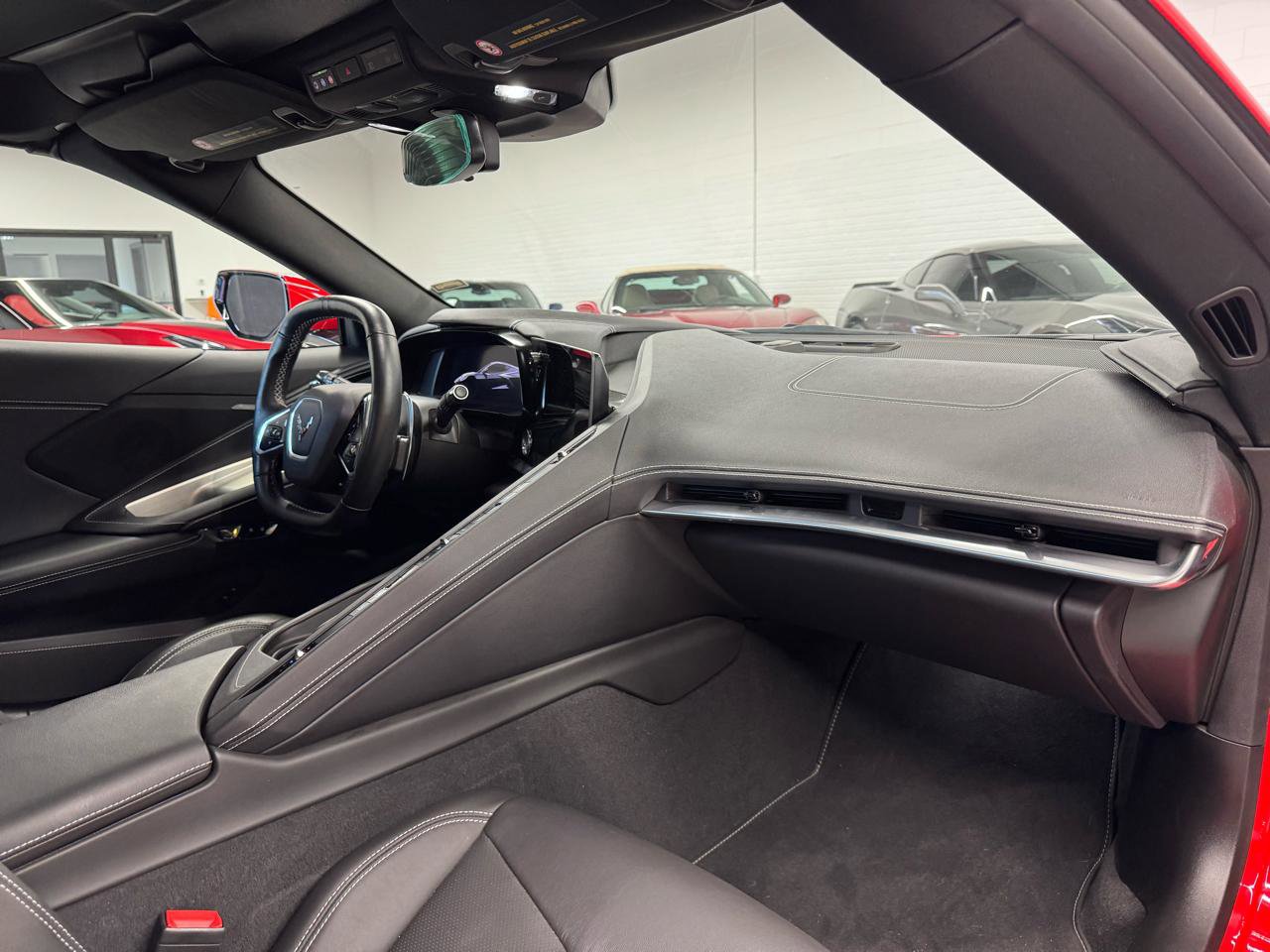 Used 2021 Chevrolet Corvette Stingray Coupe w/ Z51 Performance Package image 17