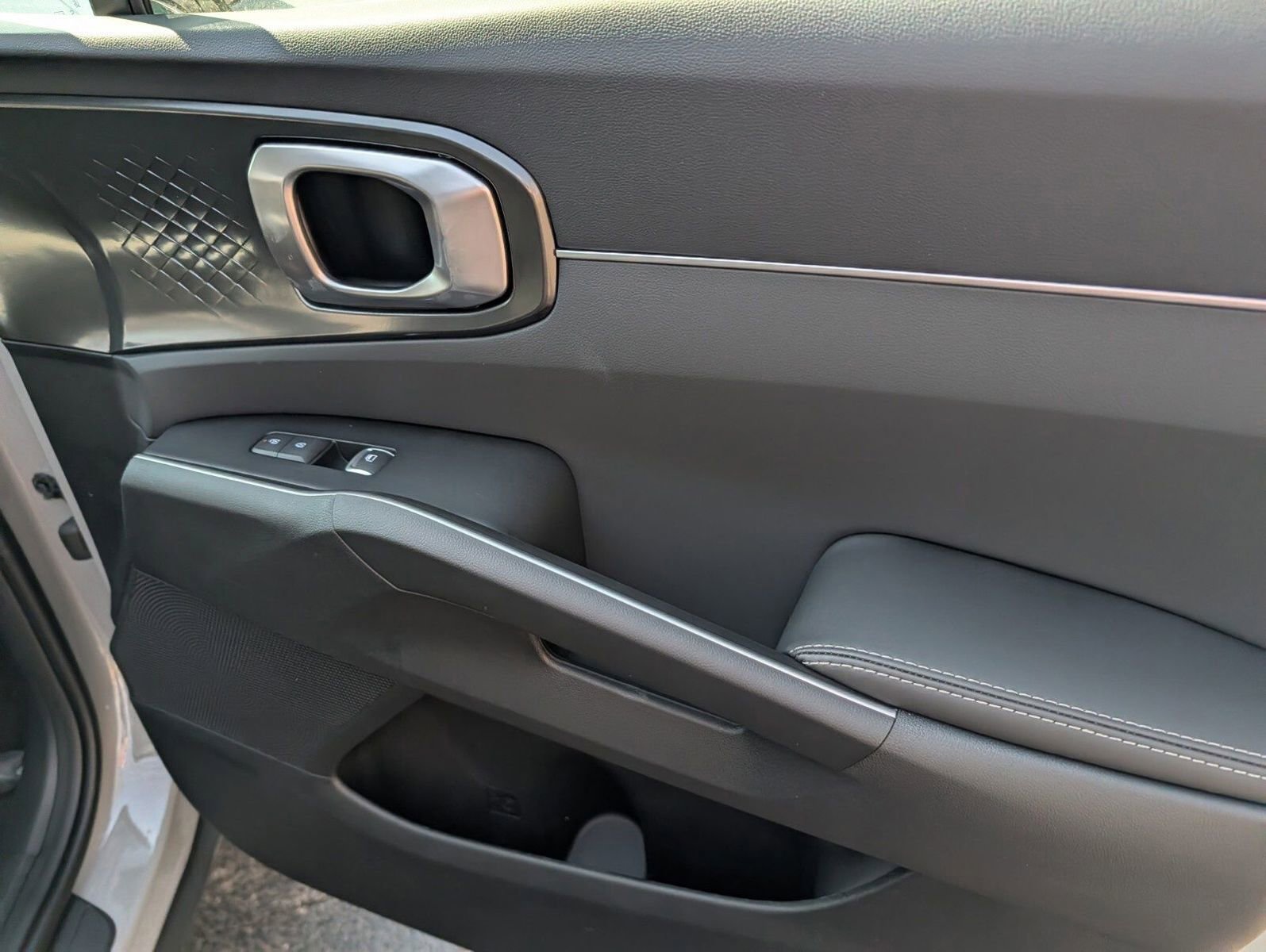 New 2026 Kia Sorento S image 29