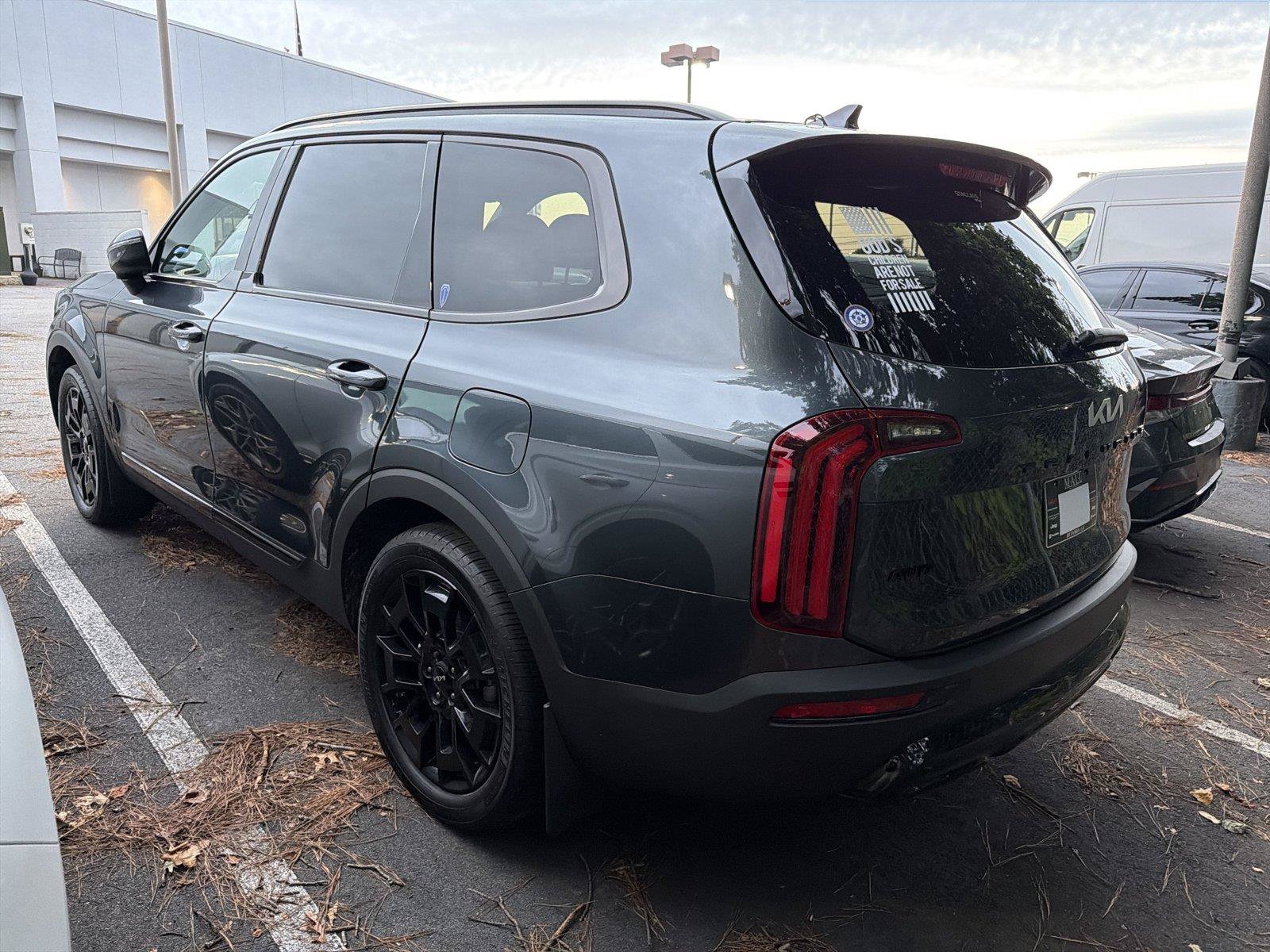 Used 2022 Kia Telluride EX w/ EX Premium Package AWD/4WD image 6