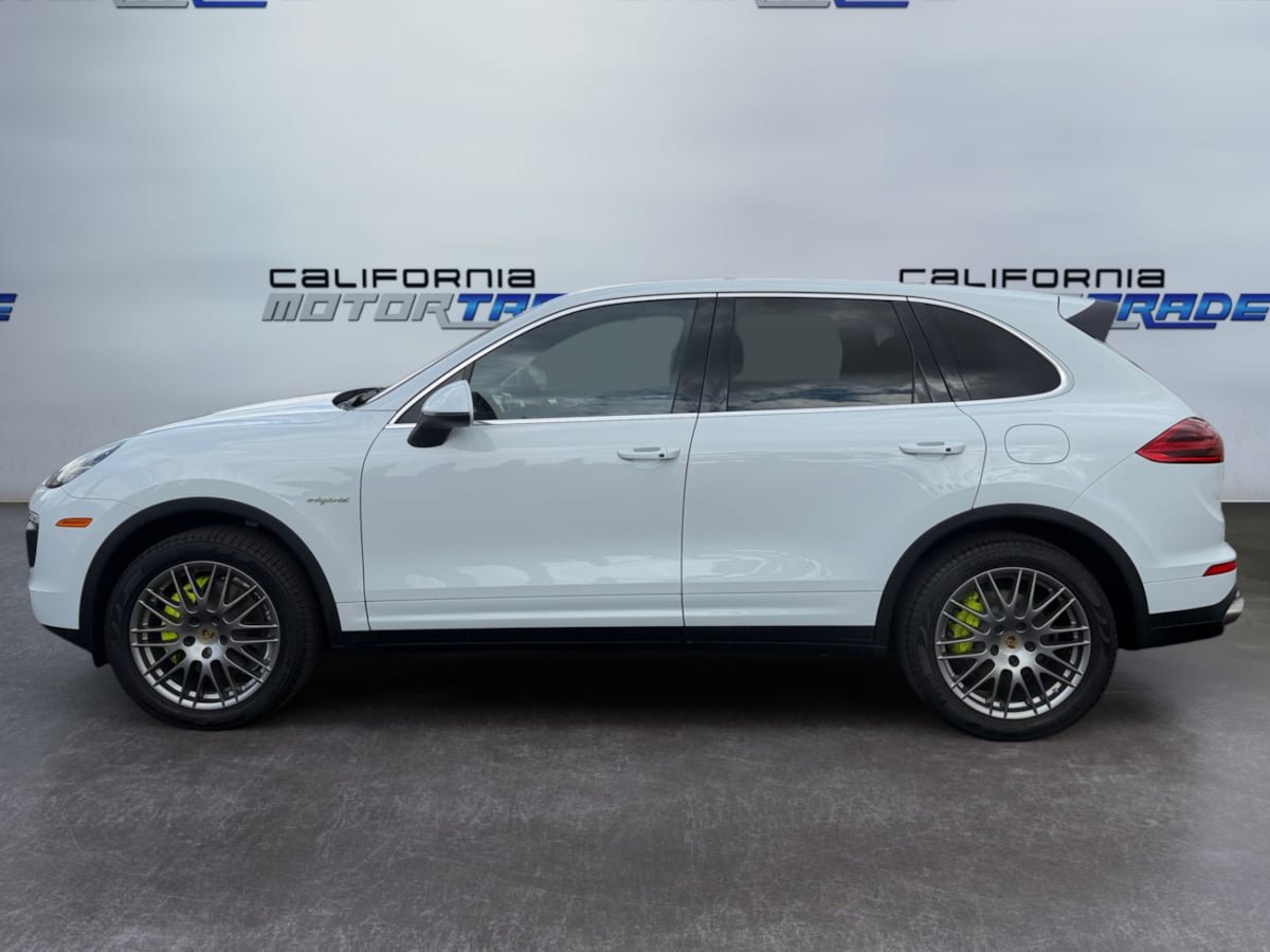 Used 2016 Porsche Cayenne S AWD/4WD image 8