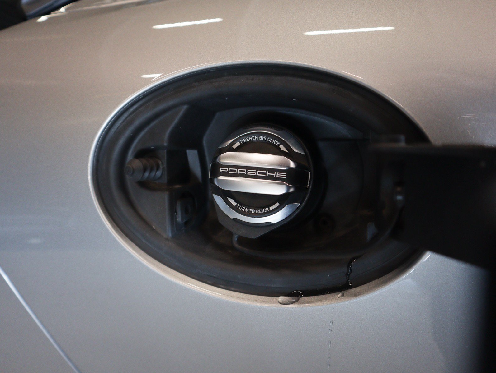 Certified 2023 Porsche 718 Boxster RWD image 30