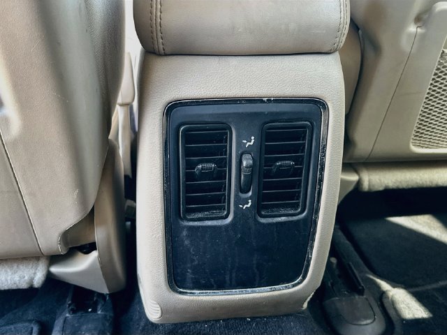 Used 2014 Jeep Grand Cherokee Laredo w/ All Weather Capability Group AWD/4WD image 24